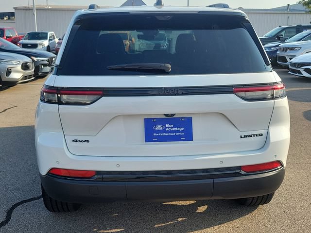 Used 2025 Jeep Grand Cherokee Limited w/ Luxury Tech Group II AWD/4WD image 3