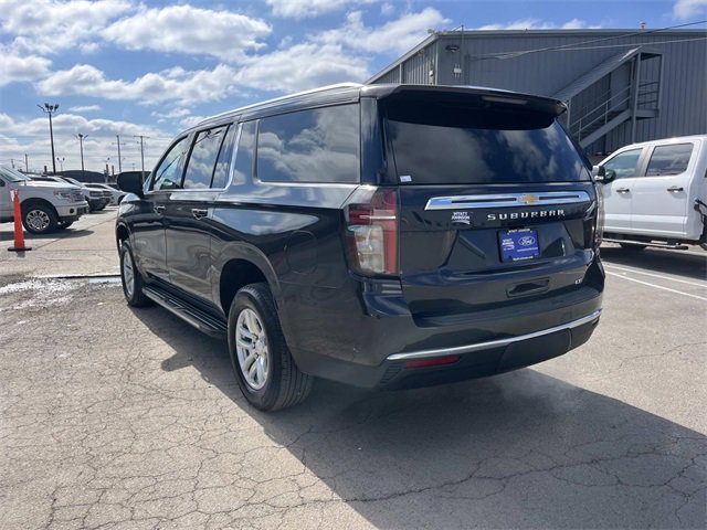 Used 2024 Chevrolet Suburban LT image 5