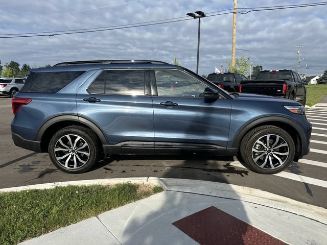 Certified 2020 Ford Explorer ST w/ Premium Technology Package AWD/4WD image 6