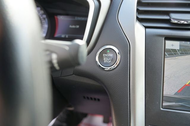 Certified 2020 Ford Fusion SE FWD image 19