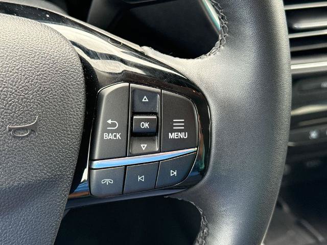 Certified 2025 Ford Escape Platinum AWD/4WD image 19