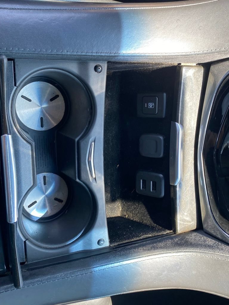 Used 2019 Cadillac Escalade Platinum AWD/4WD image 17