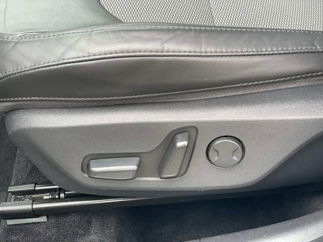 Used 2023 Kia Niro EX FWD image 22