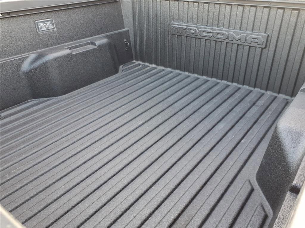 Used 2024 Toyota Tacoma TRD Sport image 11
