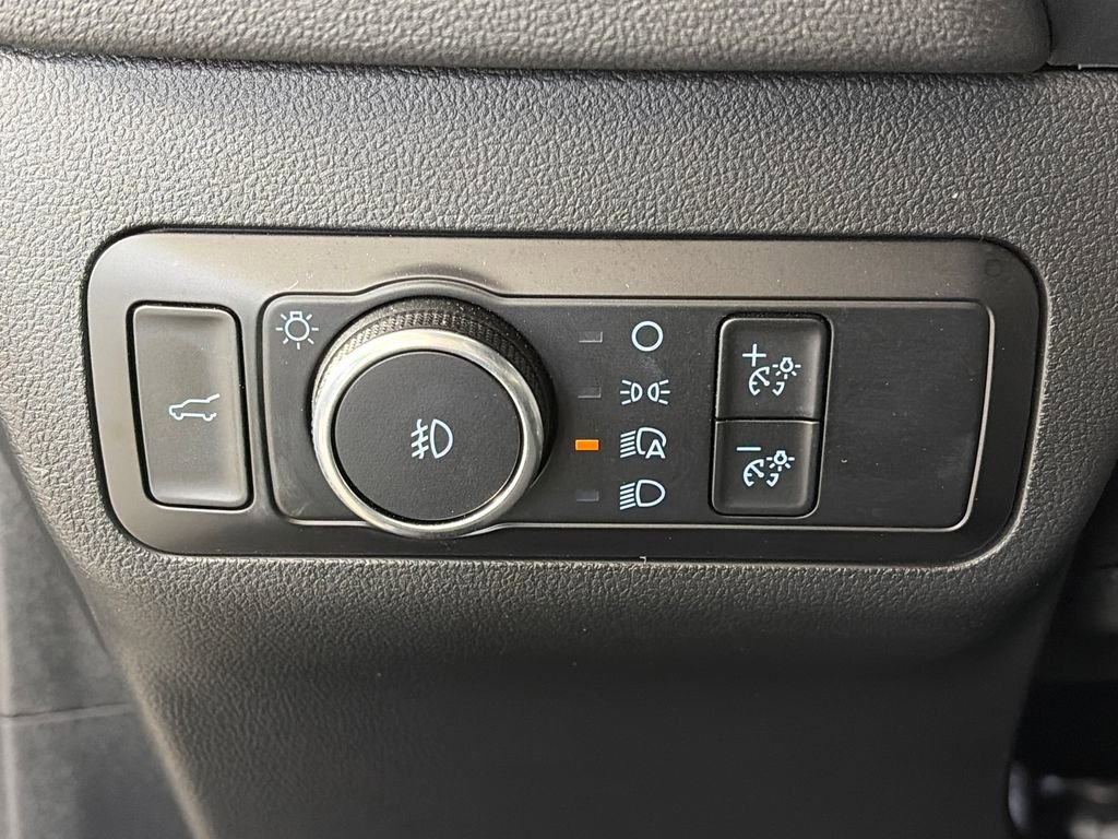 Certified 2025 Ford Escape ST-Line Select AWD/4WD image 24