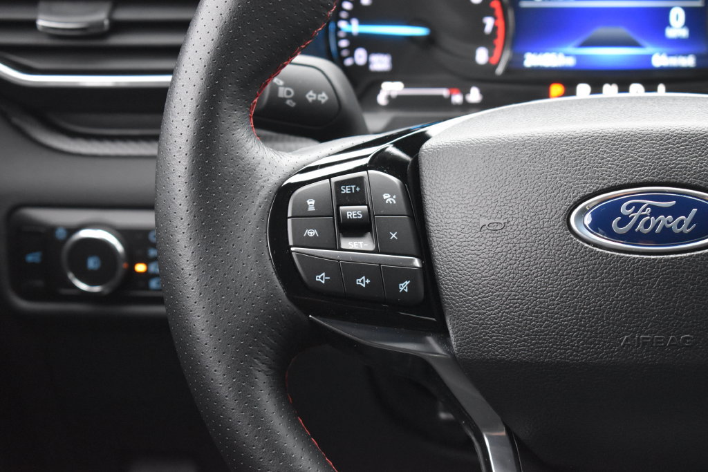 Certified 2023 Ford Explorer ST-Line AWD/4WD image 16