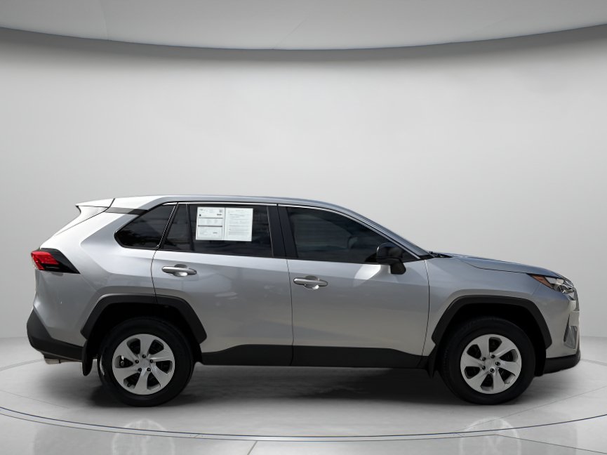 Used 2024 Toyota RAV4 LE FWD image 2
