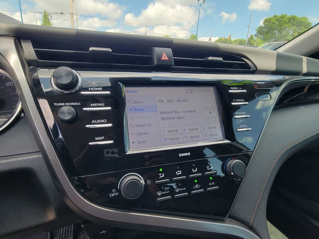 Used 2020 Toyota Camry LE FWD image 24