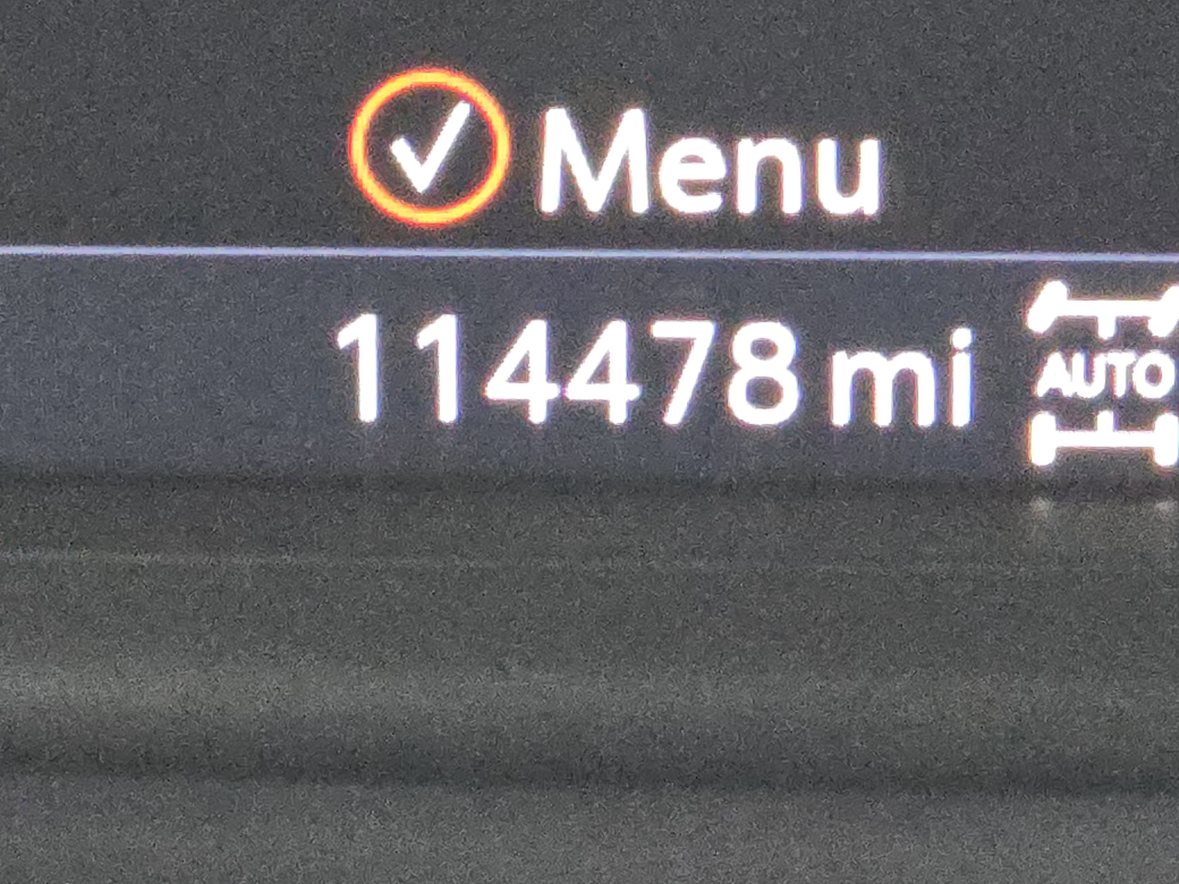 Used 2021 Chevrolet Suburban LT w/ LT Signature Package image 13