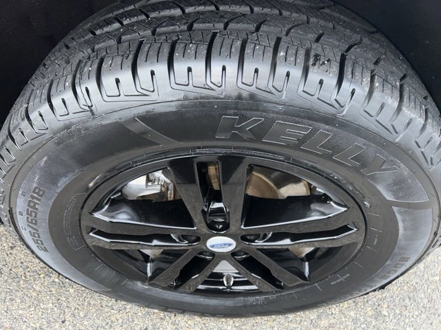 Certified 2022 Ford Explorer XLT w/ Equipment Group 202A image 7