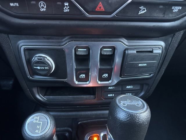 Used 2019 Jeep Wrangler Sport S image 23