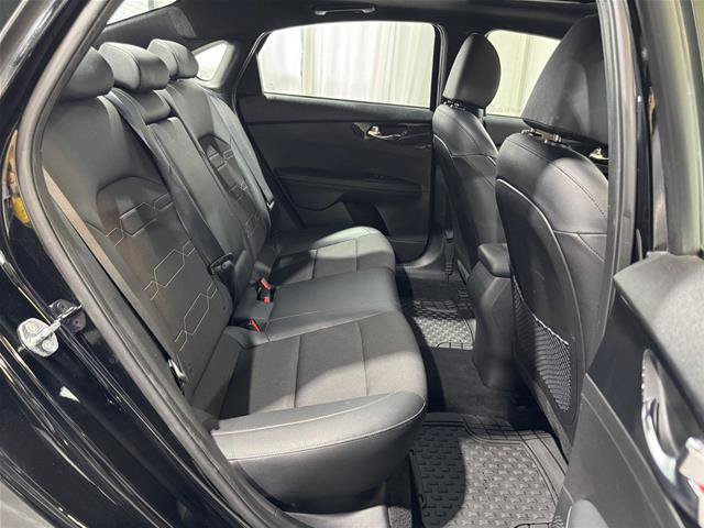 Used 2023 Kia Forte GT-Line w/ GT-Line Premium Package FWD image 30