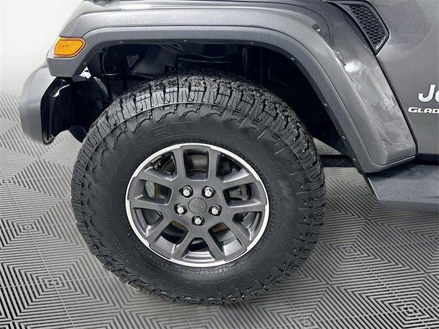 Used 2020 Jeep Gladiator Overland w/ Popular Equipment Package image 28