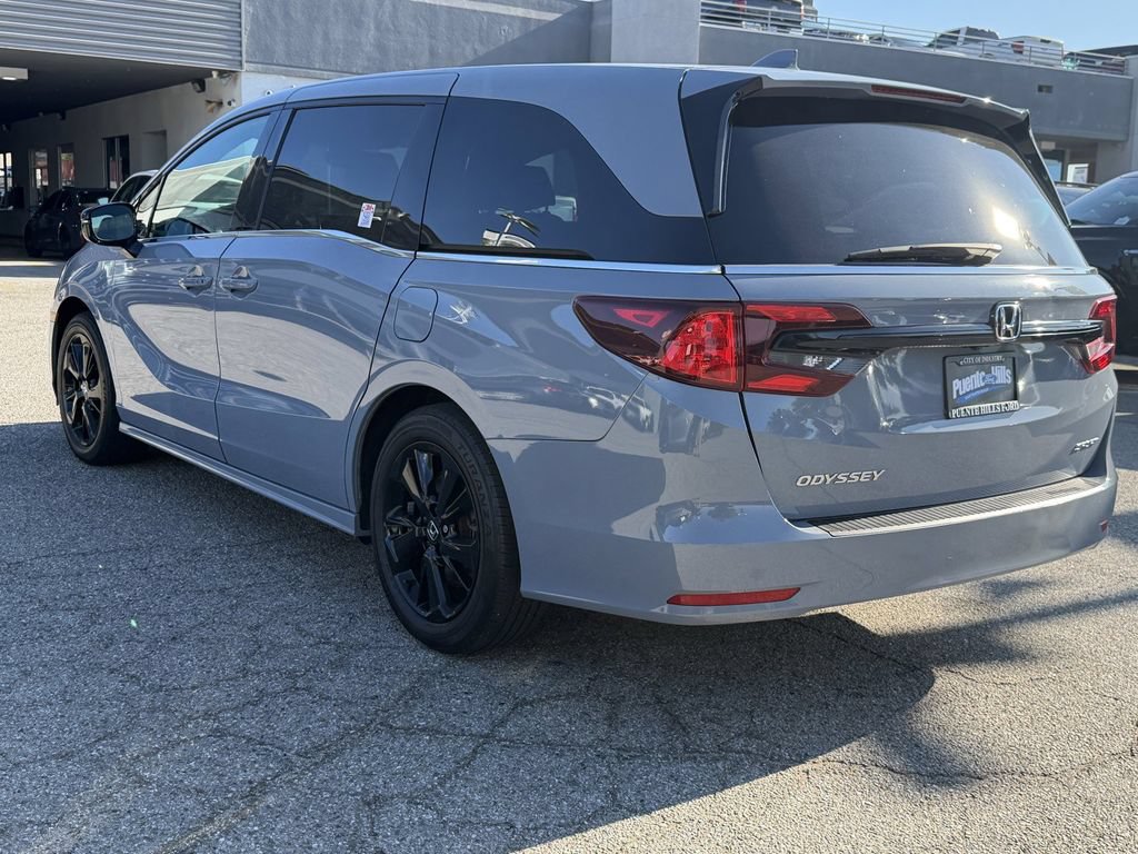 Used 2024 Honda Odyssey Sport image 4