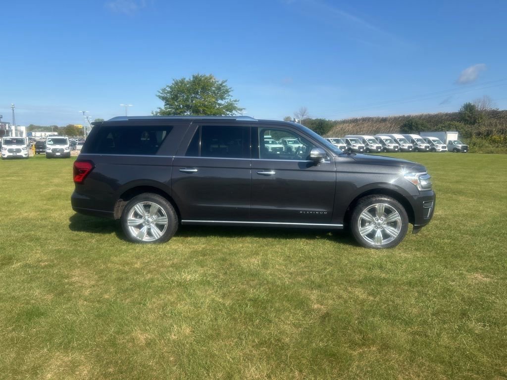 Certified 2022 Ford Expedition Max Platinum image 6