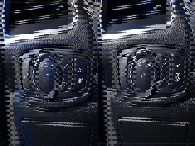 Certified 2022 Ford Edge Titanium w/ Equipment Group 301A image 21