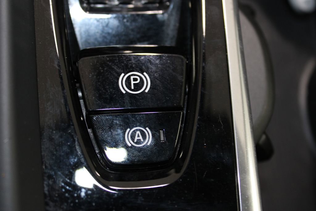 Used 2019 Volvo XC60 T5 Inscription w/ Protection Package Premier FWD image 43