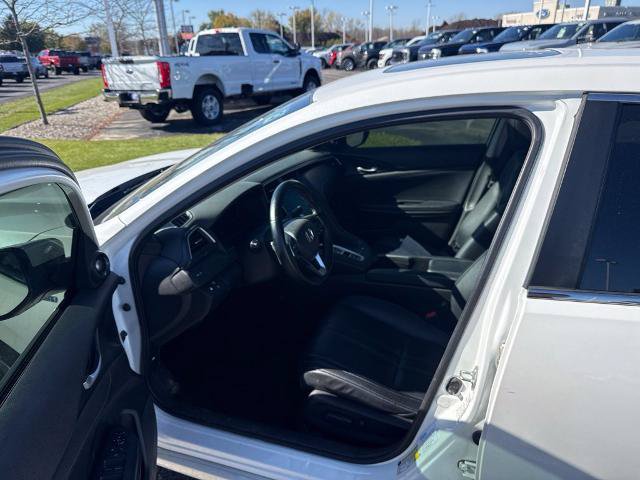 Used 2019 Honda Insight Touring image 11