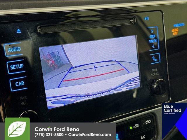 Used 2018 Toyota Corolla LE image 16