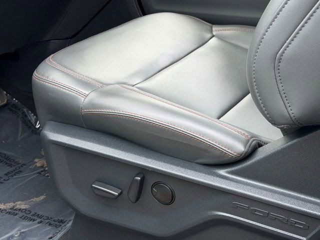 Certified 2025 Ford Expedition Active AWD/4WD image 30
