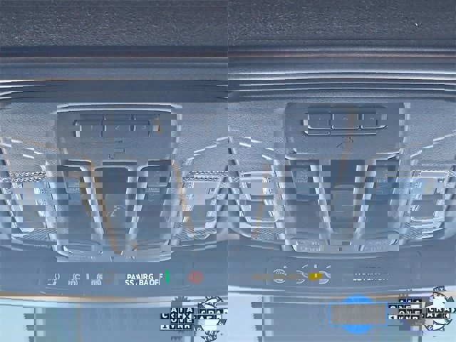 Used 2024 GMC Sierra 2500 AT4X image 19