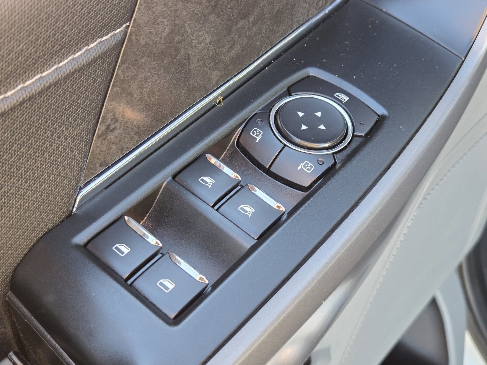 Certified 2025 Ford F150 XLT w/ Equipment Group 301A Standard image 18