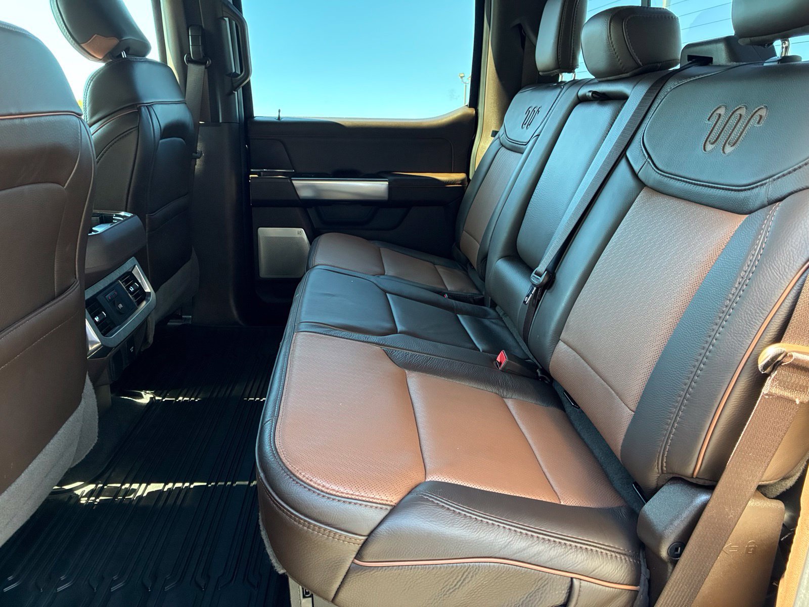 Certified 2024 Ford F350 King Ranch w/ Tremor Off-Road Package AWD/4WD image 18