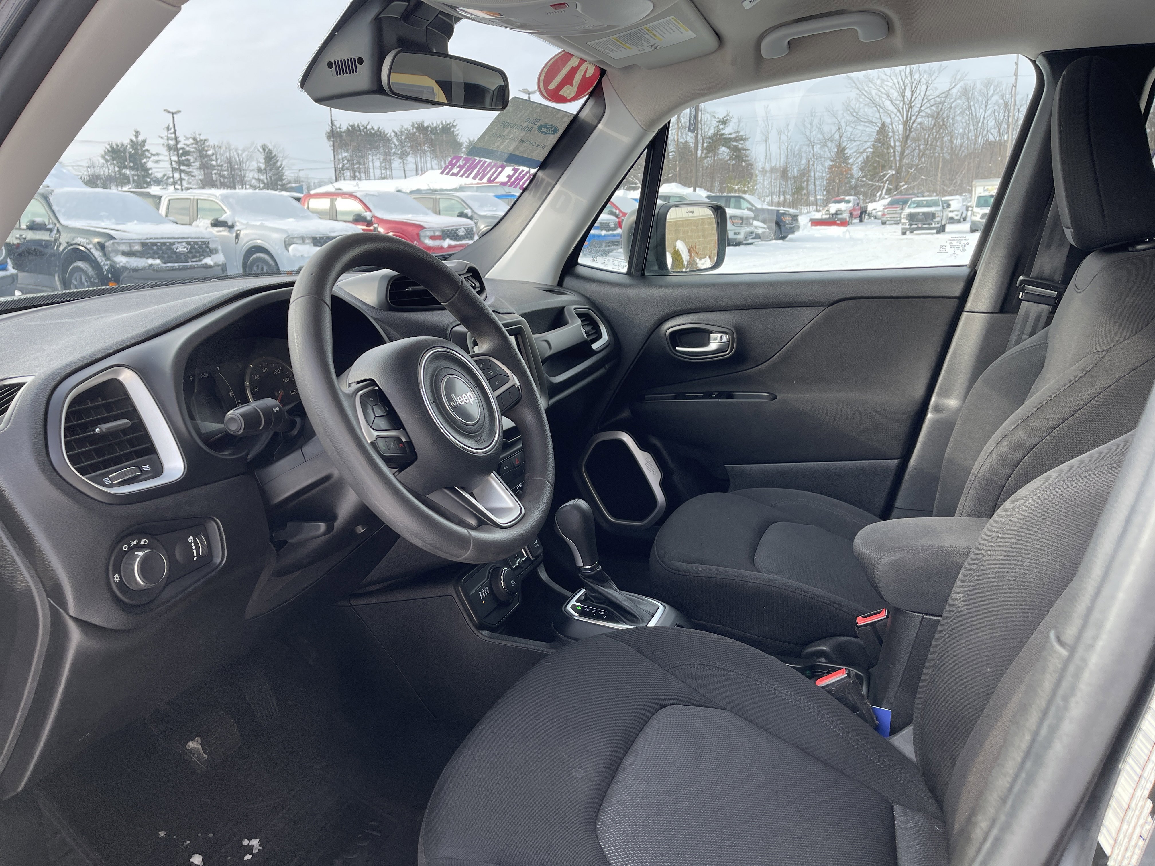 Used 2021 Jeep Renegade Sport w/ Sport Appearance Group image 12