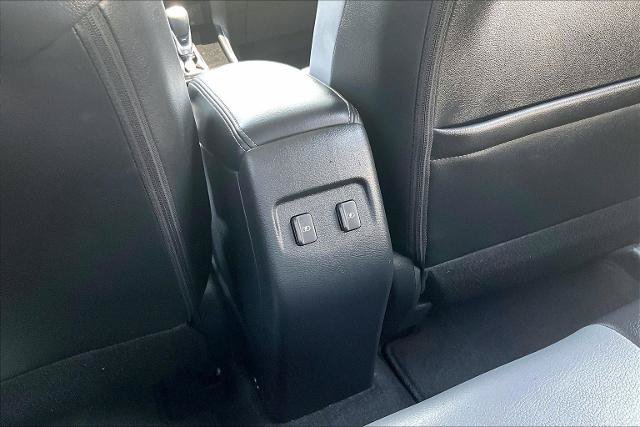 Used 2023 Nissan Kicks SR w/ SR Premium Package FWD image 33