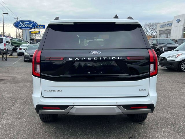 Certified 2025 Ford Expedition Max Platinum image 4