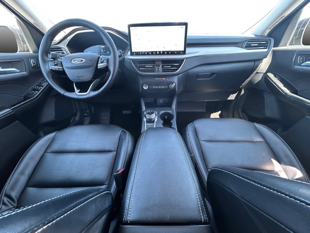 Certified 2025 Ford Escape Platinum AWD/4WD image 11