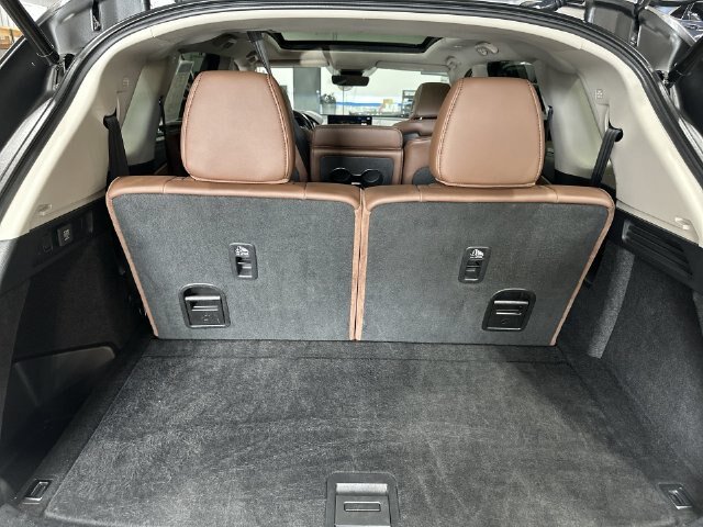 Used 2023 Acura MDX w/ Technology Package FWD image 26