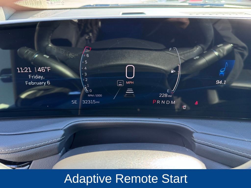 Used 2024 Cadillac XT4 Premium Luxury image 16