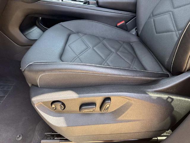 Used 2024 Volkswagen Atlas SE image 19