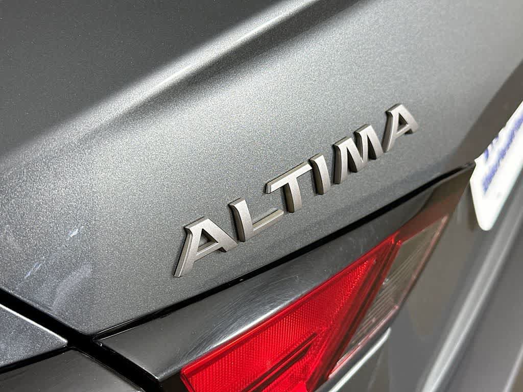 Used 2024 Nissan Altima 2.5 SV FWD image 7