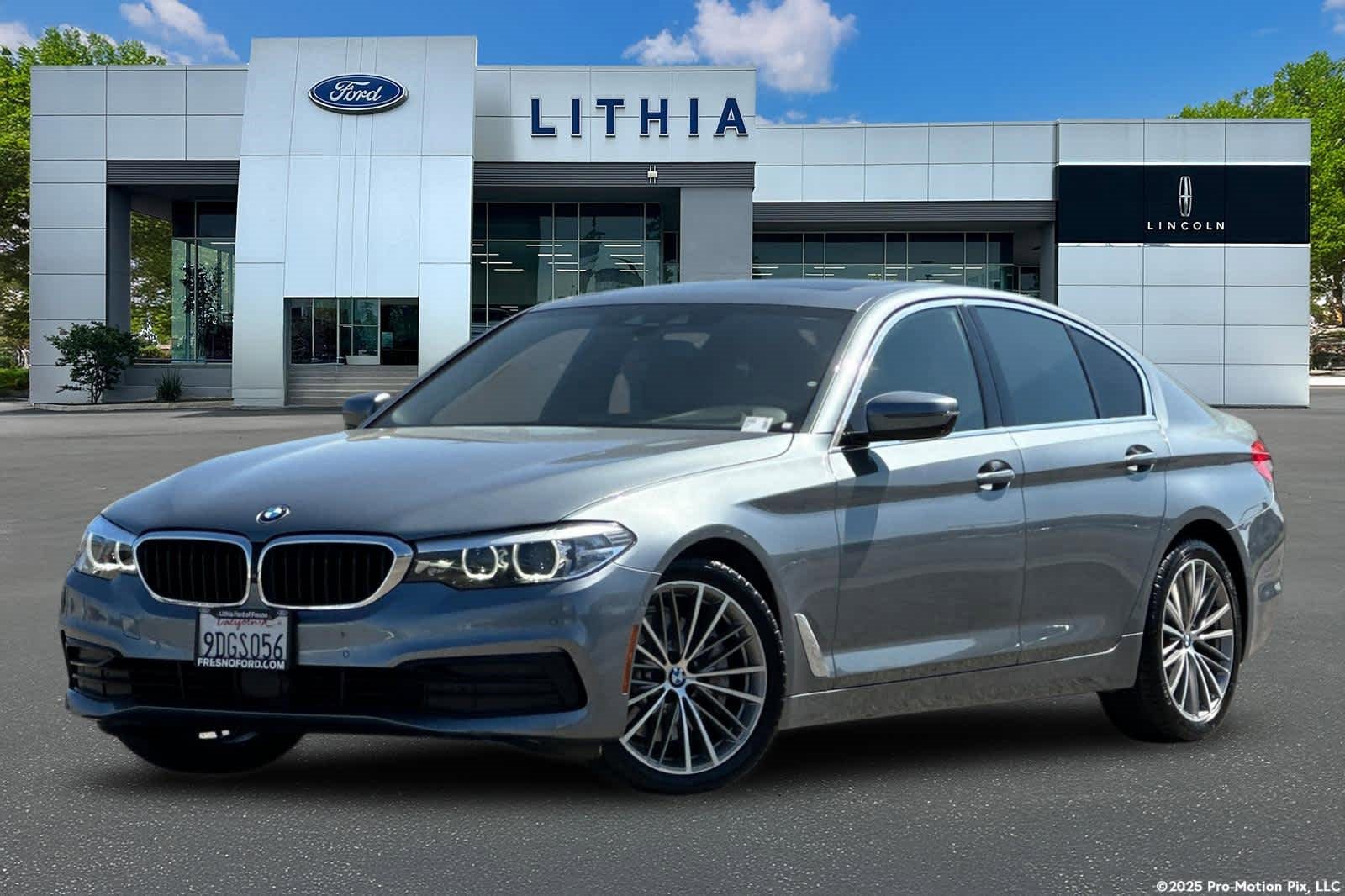 Used 2019 BMW 530i w/ Convenience Package image 1