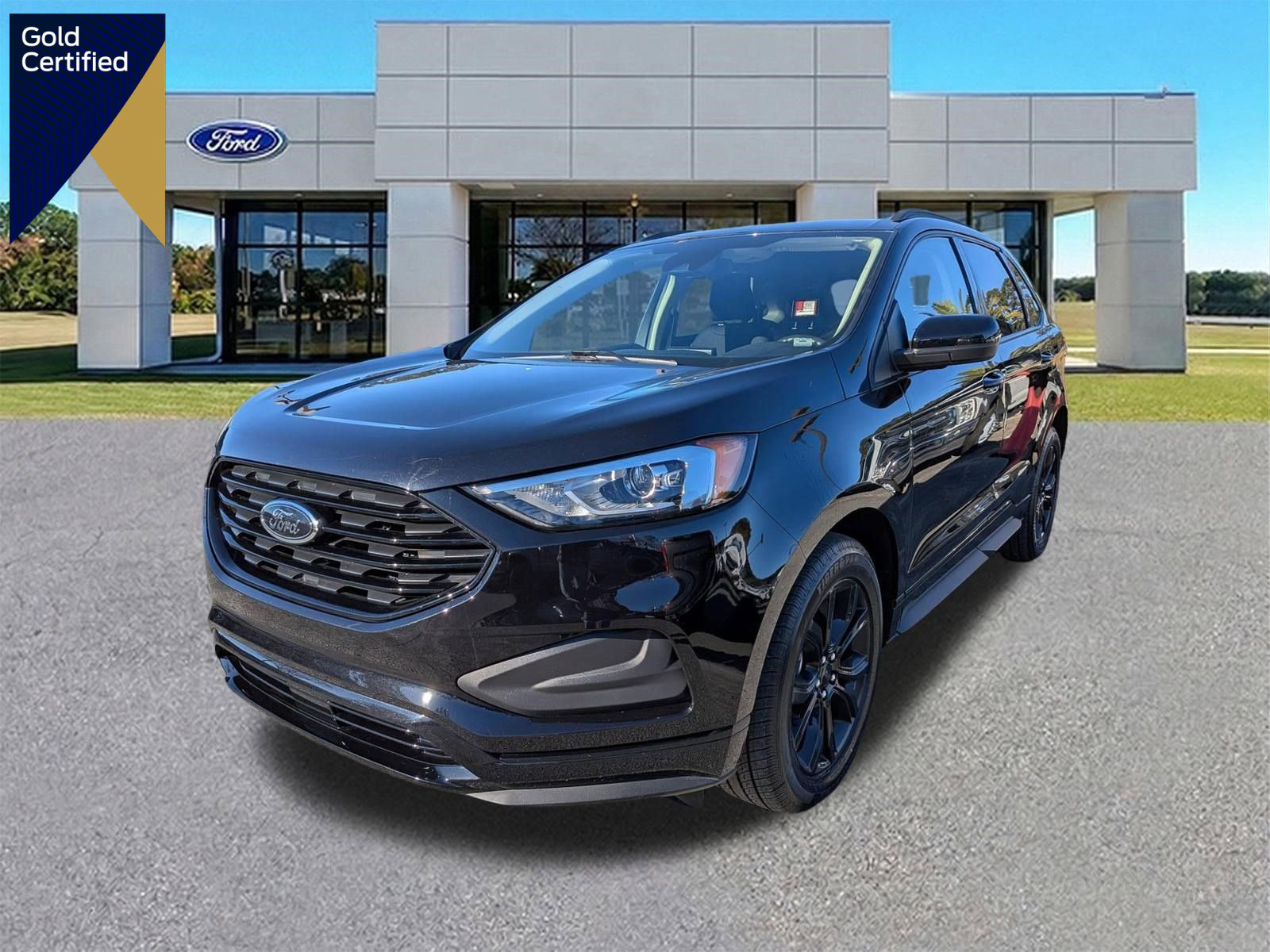 Certified 2022 Ford Edge SE w/ Black Appearance Package