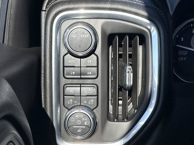 Used 2021 GMC Sierra 1500 Denali w/ Driver Alert Package II AWD/4WD image 17