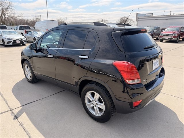 Used 2018 Chevrolet Trax LT w/ Driver Confidence Package image 3