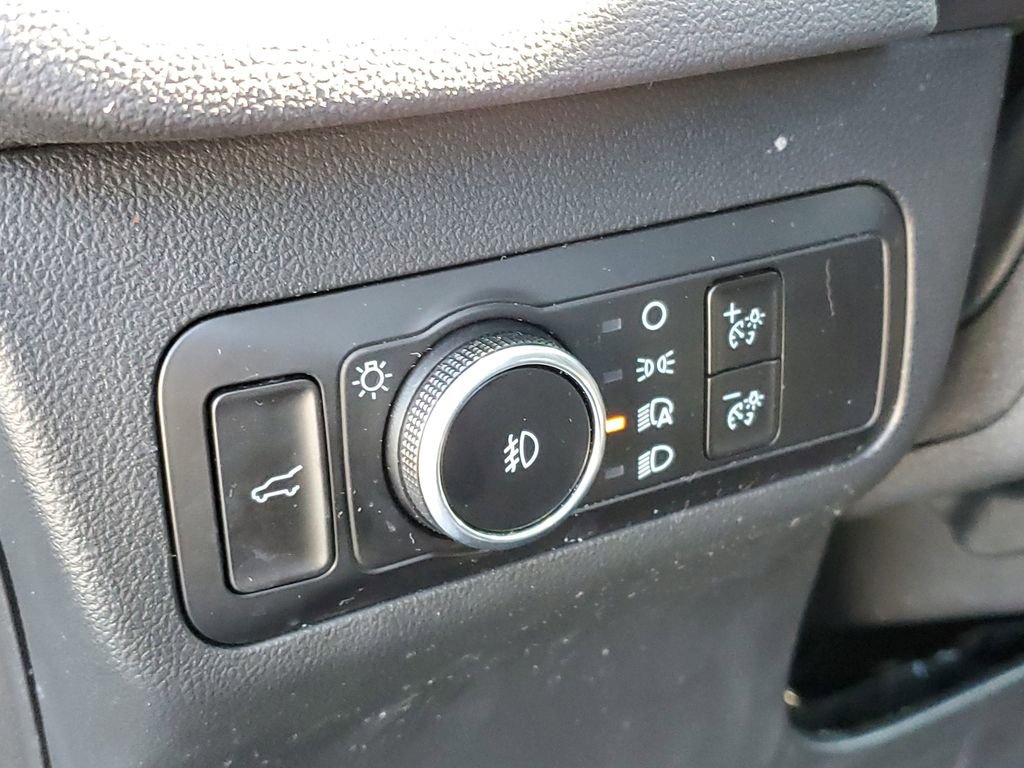 Certified 2025 Ford Escape Platinum AWD/4WD image 13
