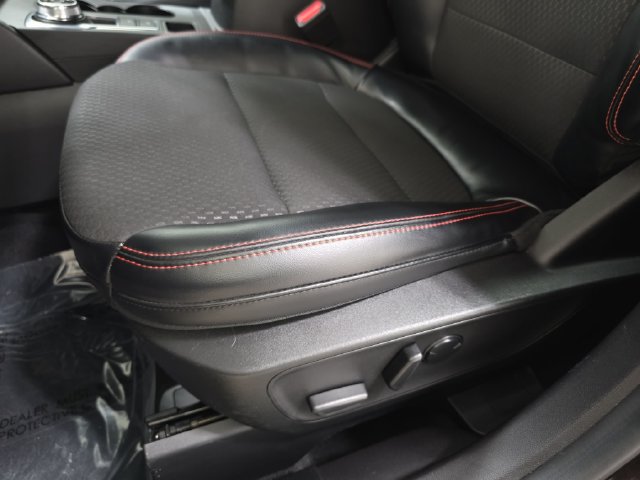 Certified 2023 Ford Escape ST-Line w/ Tech Pack #1 FWD image 29