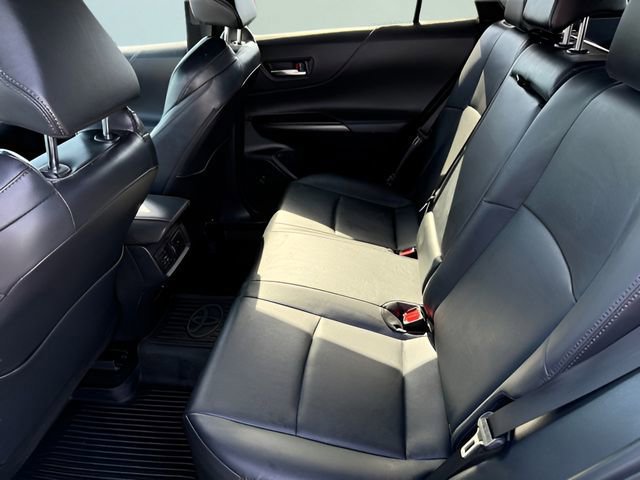 Used 2024 Toyota Venza XLE image 10