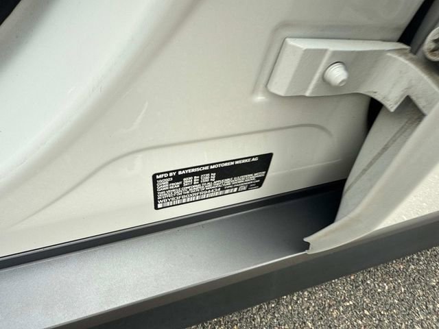 Used 2024 BMW i4 xDrive40i image 21