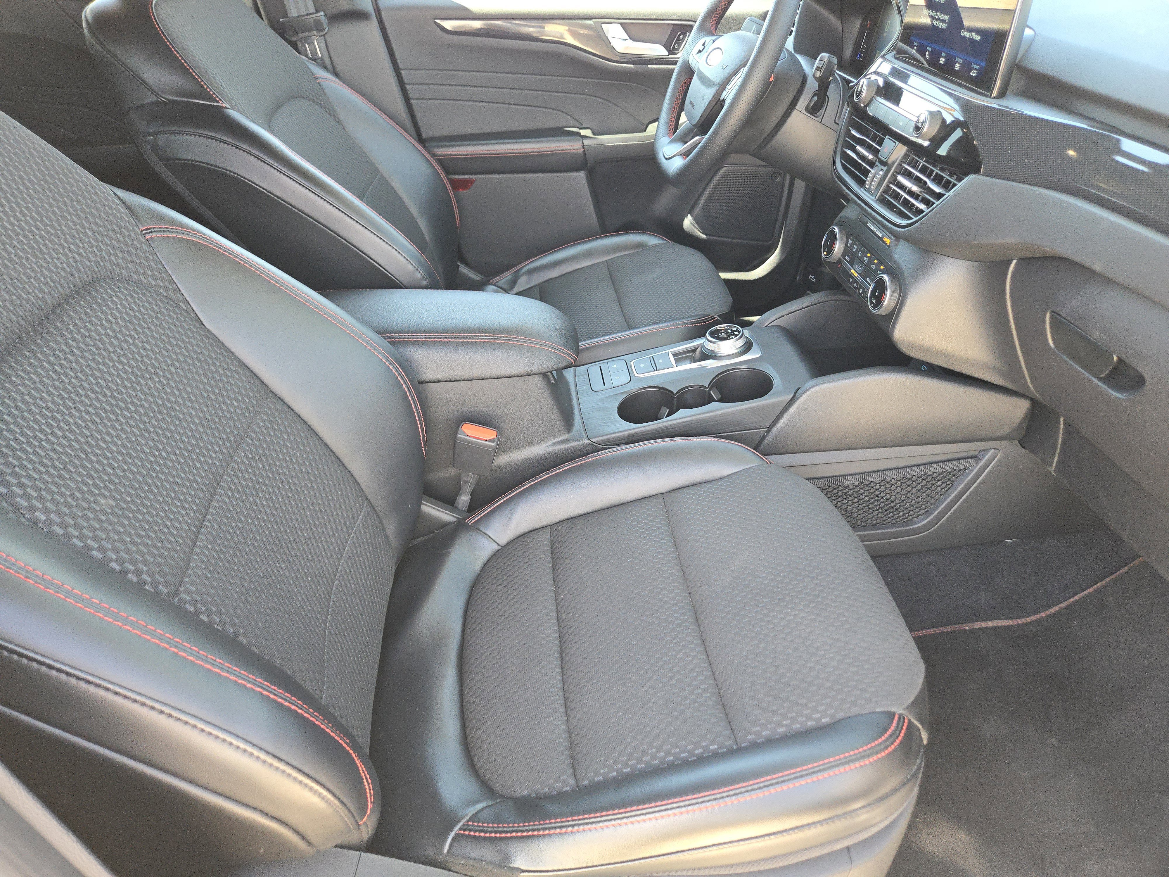 Certified 2023 Ford Escape ST-Line Select image 15