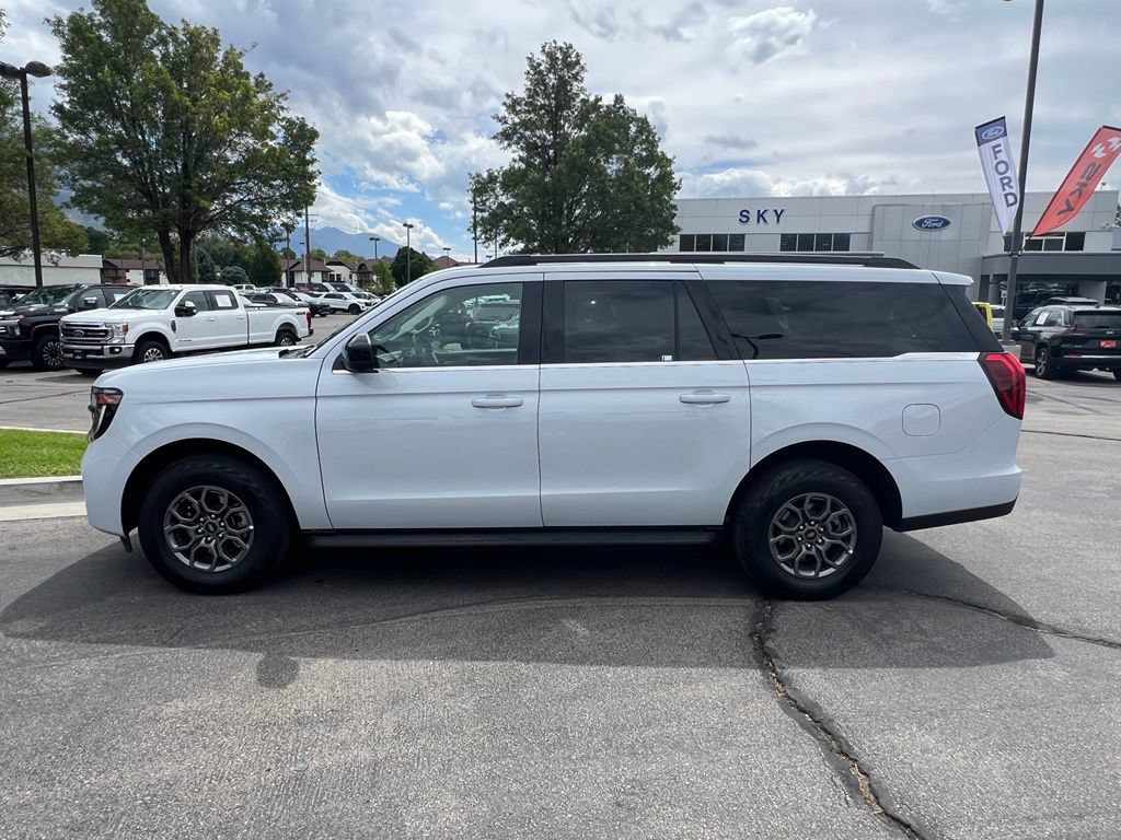 Certified 2025 Ford Expedition Platinum AWD/4WD image 13