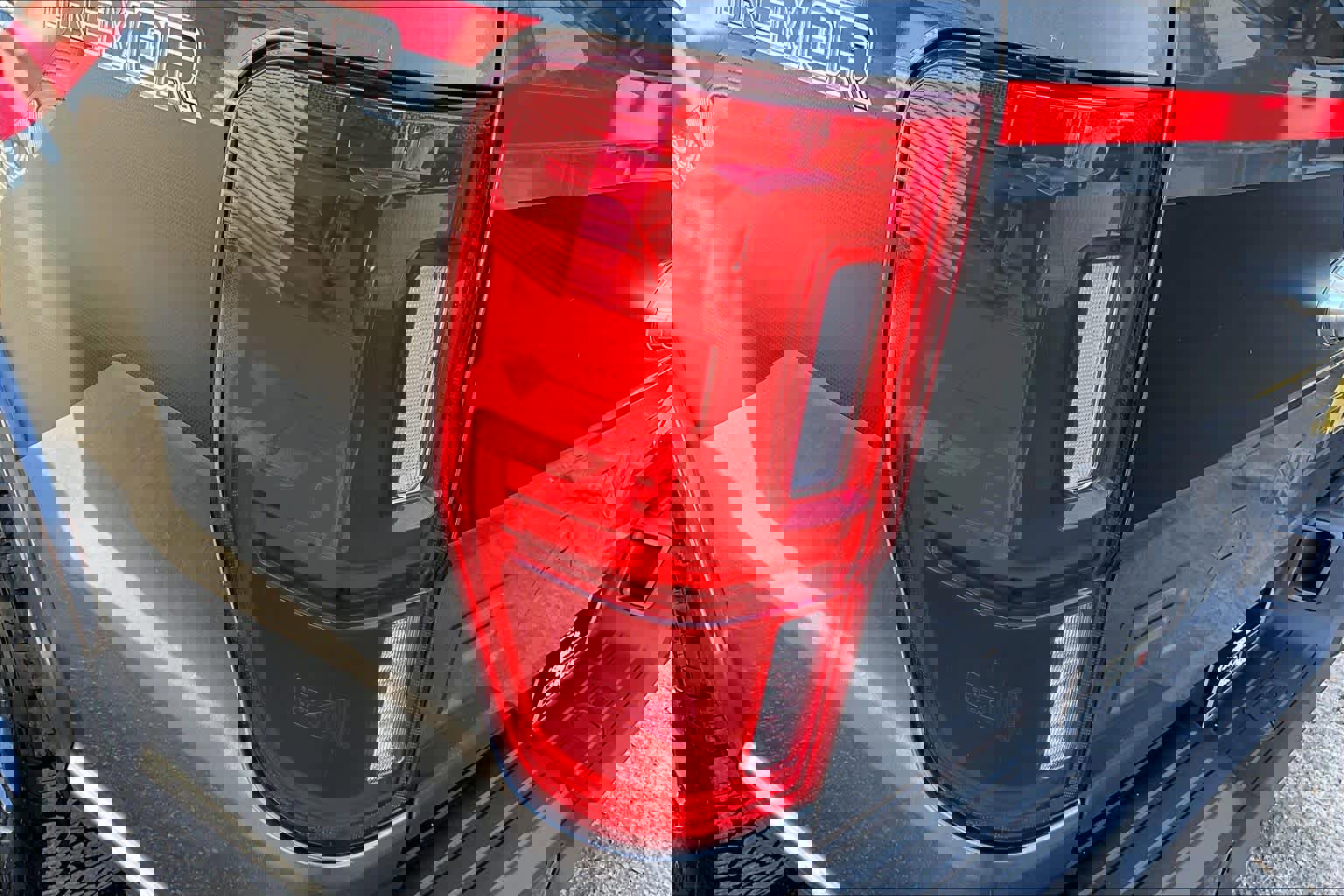 Certified 2022 Ford Ranger Lariat w/ Tremor Off-Road Package image 30