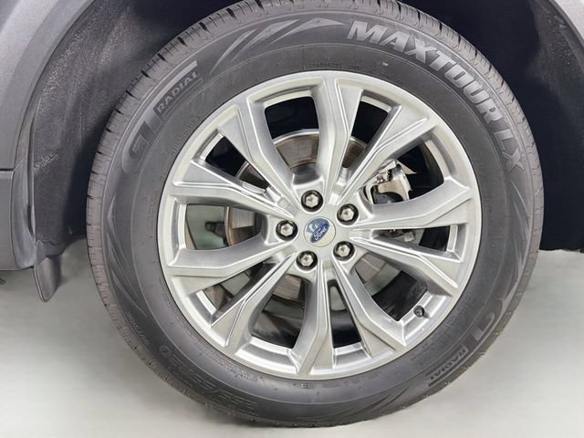 Certified 2020 Ford Explorer XLT w/ Equipment Group 202A AWD/4WD image 39