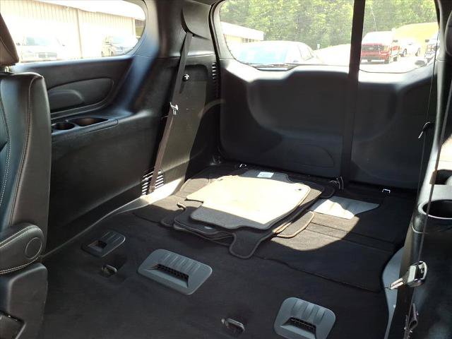 Used 2025 Chrysler Pacifica Select FWD image 10