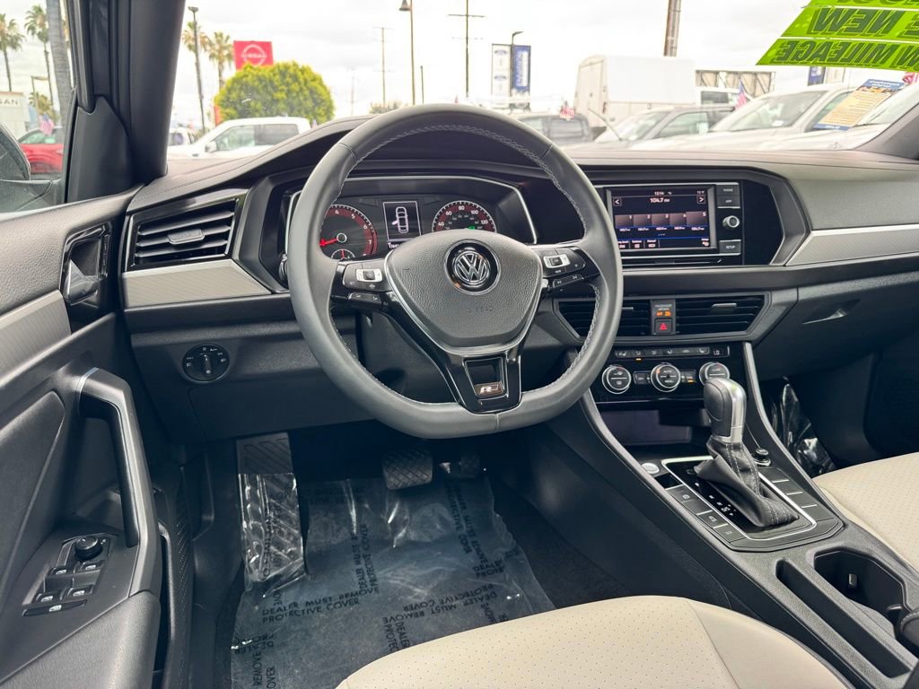Used 2019 Volkswagen Jetta R-Line w/ R-Line Cold Weather Package FWD image 36