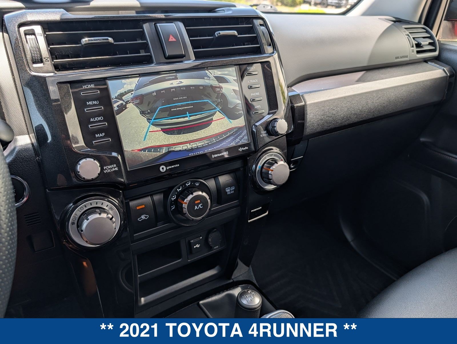 Used 2021 Toyota 4Runner TRD Off-Road Premium w/ Moonroof Package AWD/4WD image 31